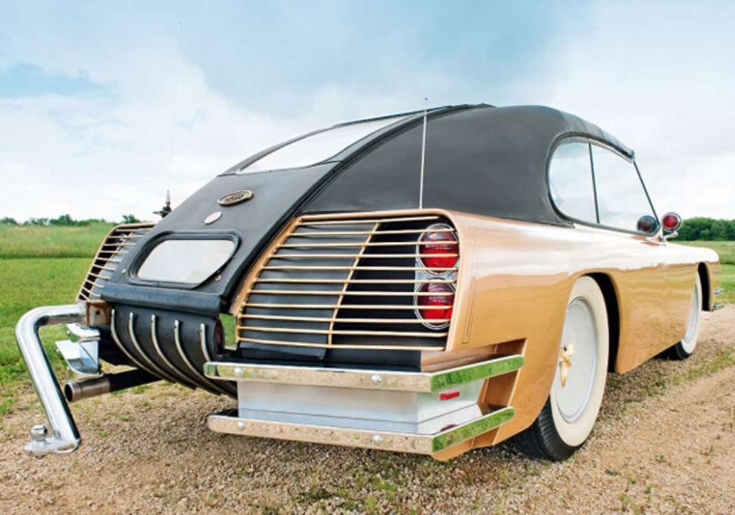 Ostentatienne Opera sedan