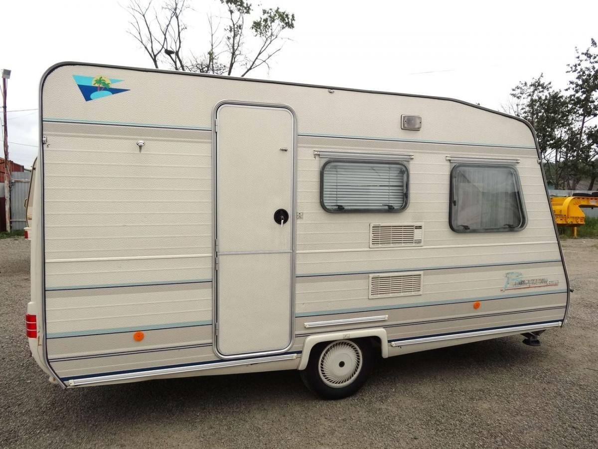 Прицеп-дача Caravelair Bamba 420, 2001