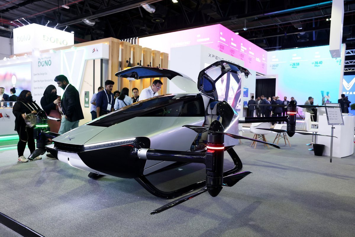 Китайский летающий автомобиль Xpeng x2