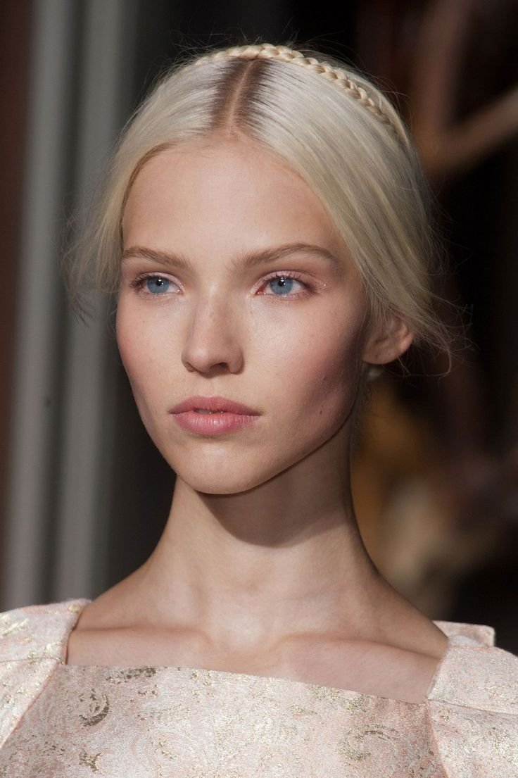 Саша Лусс Sasha Luss