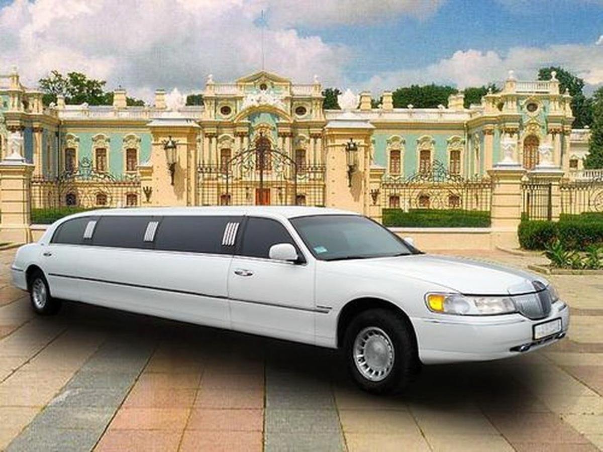 Lincoln Town car 2001 лимузин