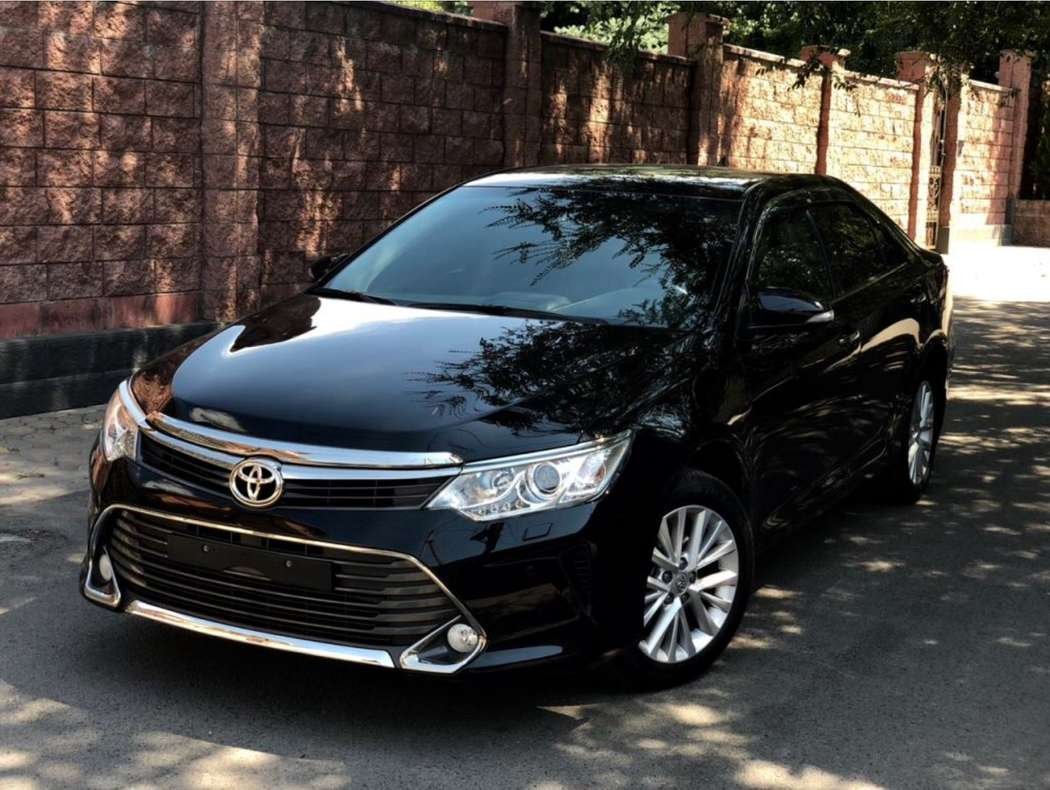 Toyota Camry v55