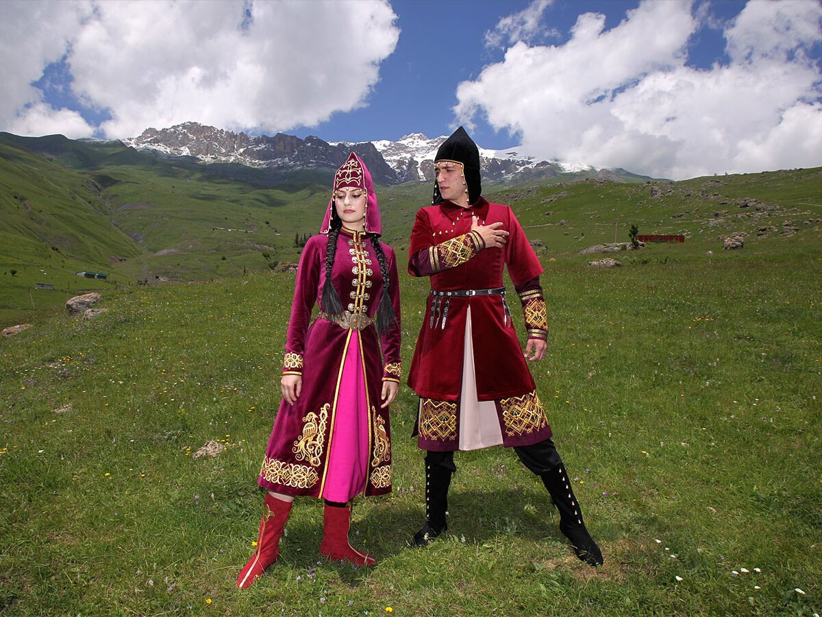 Национальный костюм карачаевцев