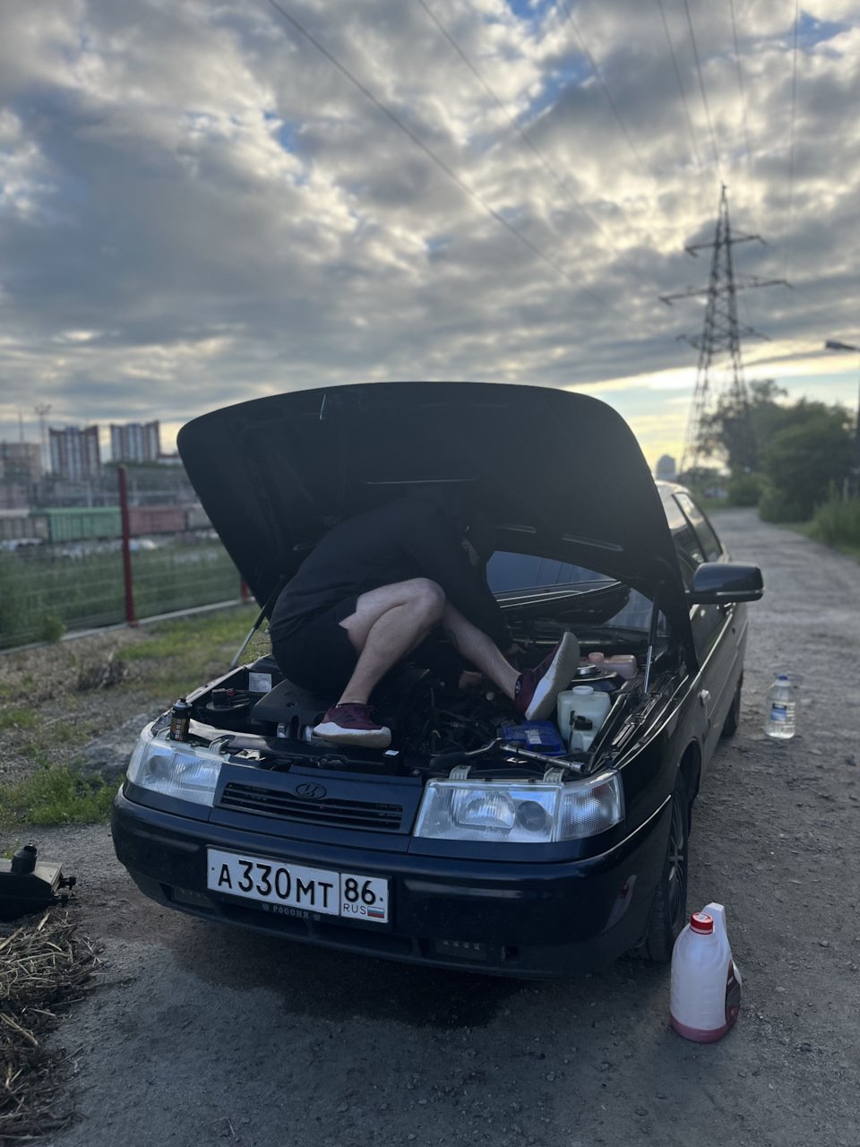 Машина в воде