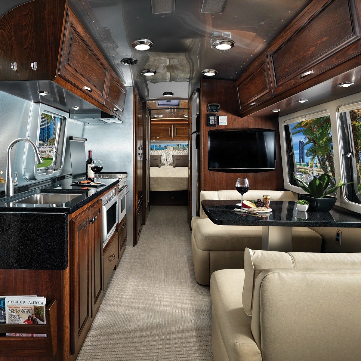Американский кемпер Airstream