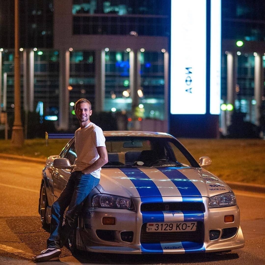 Nissan Skyline GTR пол Уокер