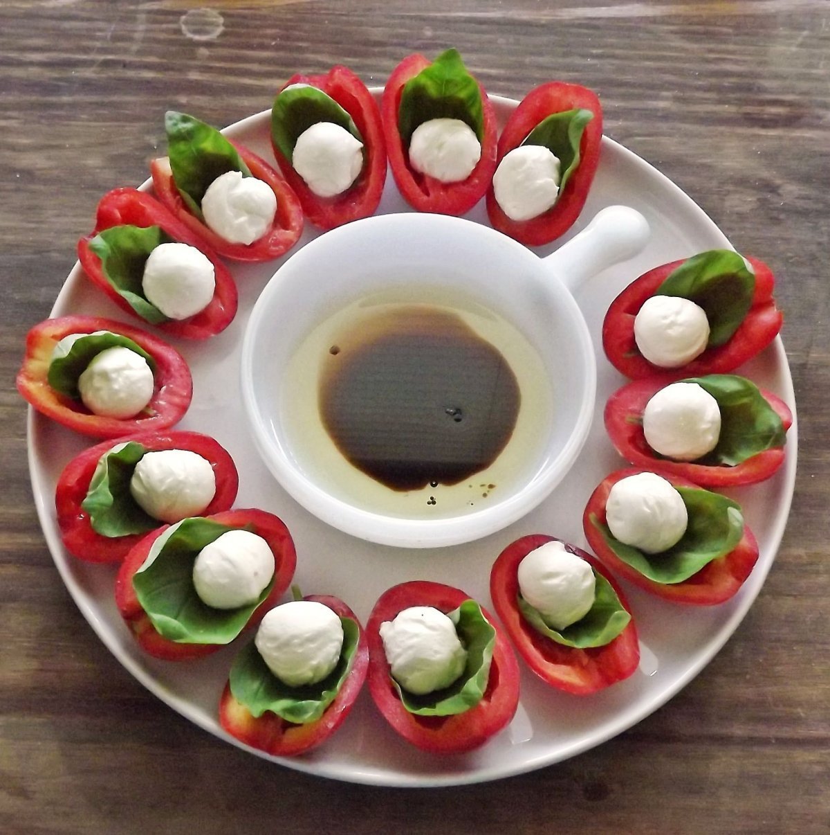 Оригинальное украшение закусок