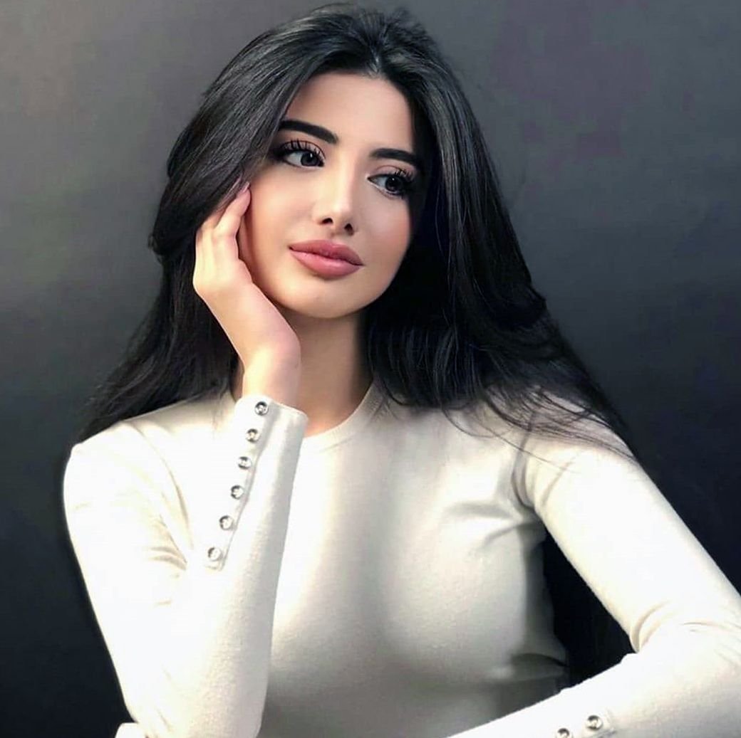 Жасмина Алиева