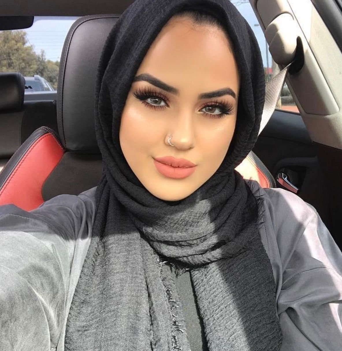 Чеченки Hadid hidjab