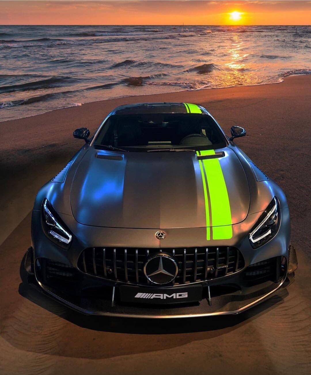 Mercedes-AMG gt r 2017 sportscar