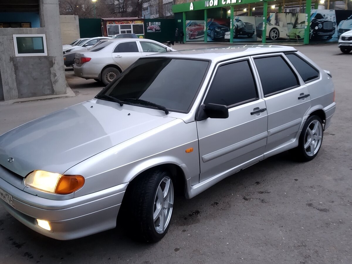 Лада 2114 серебристая