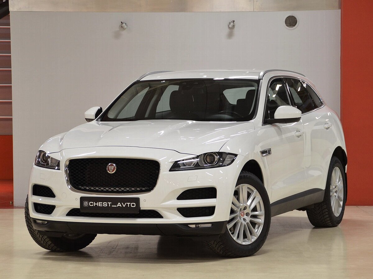 Ягуар f-Pace белый