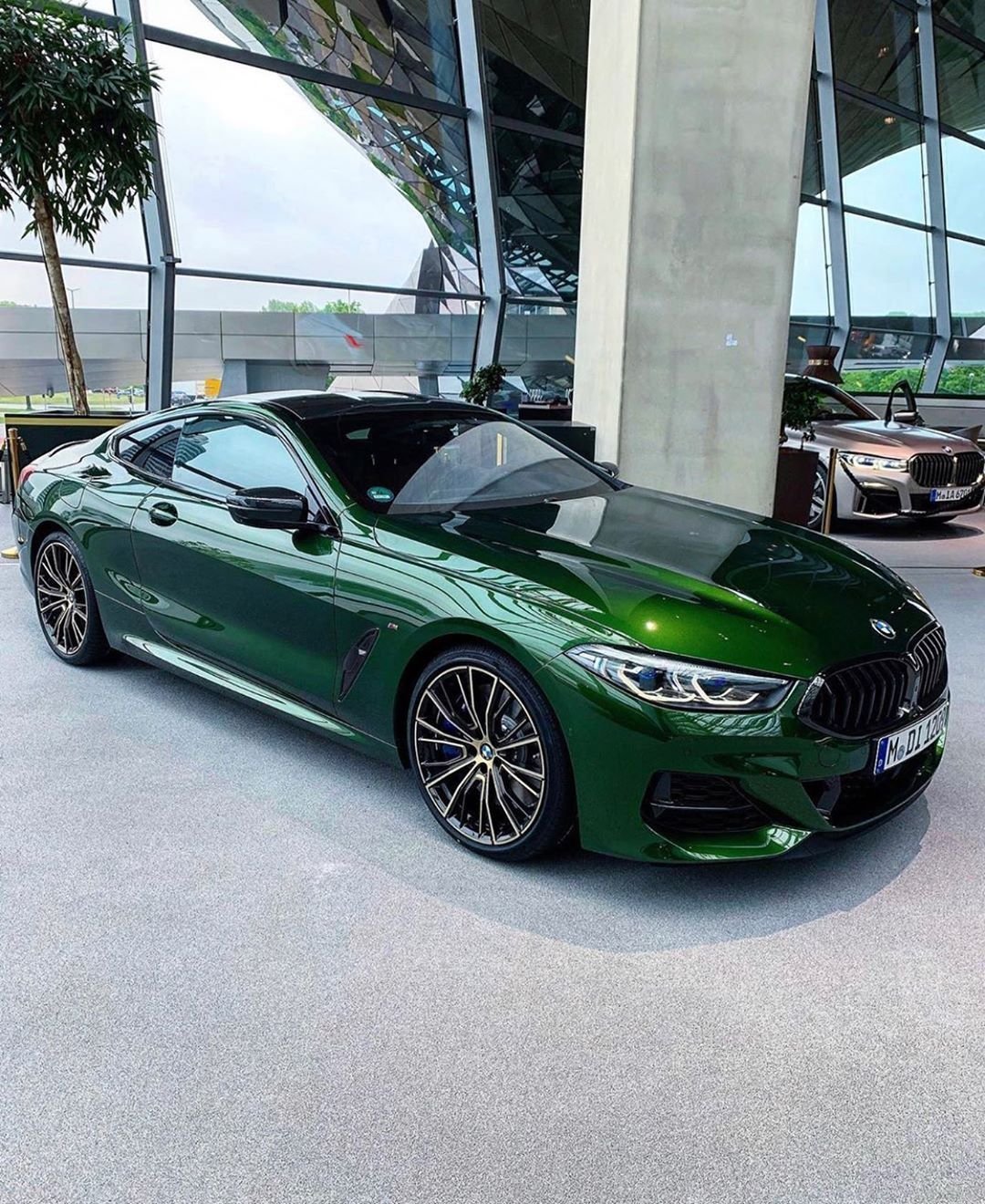 BMW m850i Green