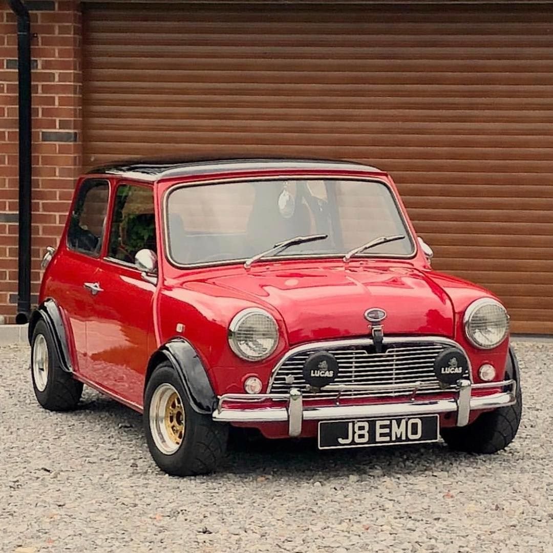 Миникупер Classic Mini Cooper Classic