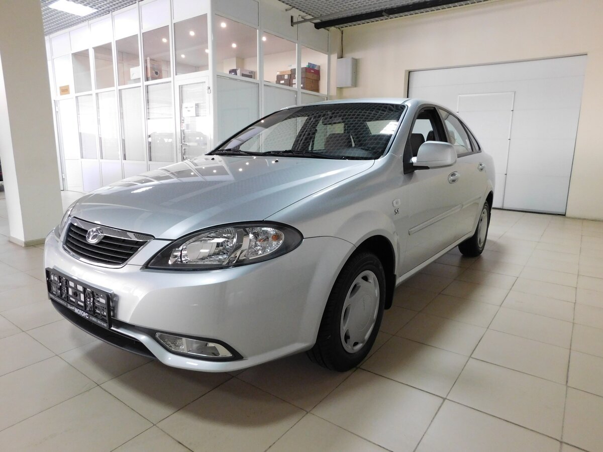 Daewoo Gentra 1