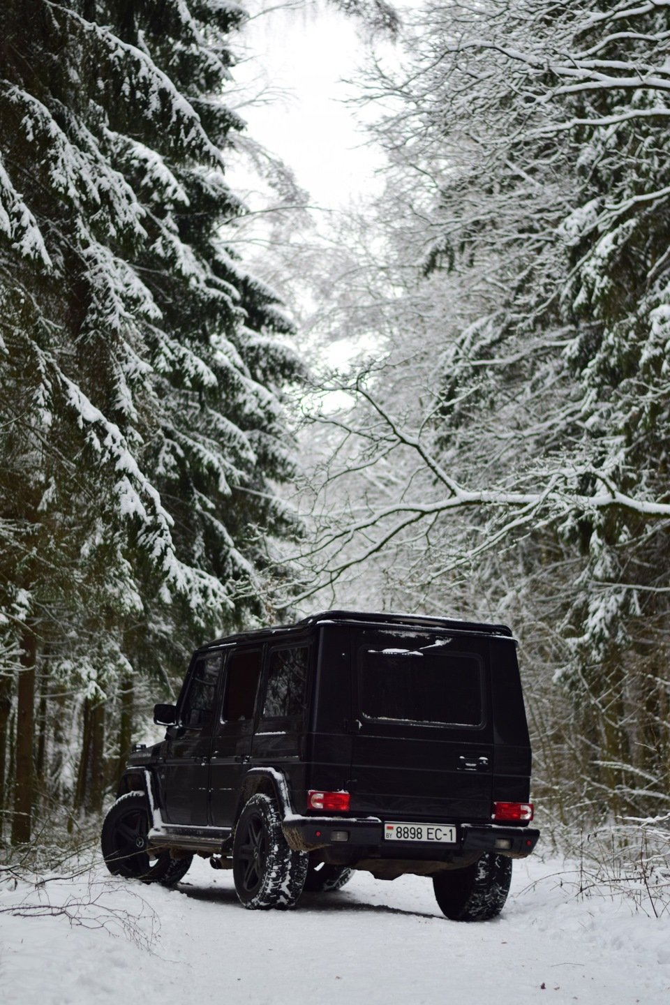 Mercedes-Benz g-class зимой