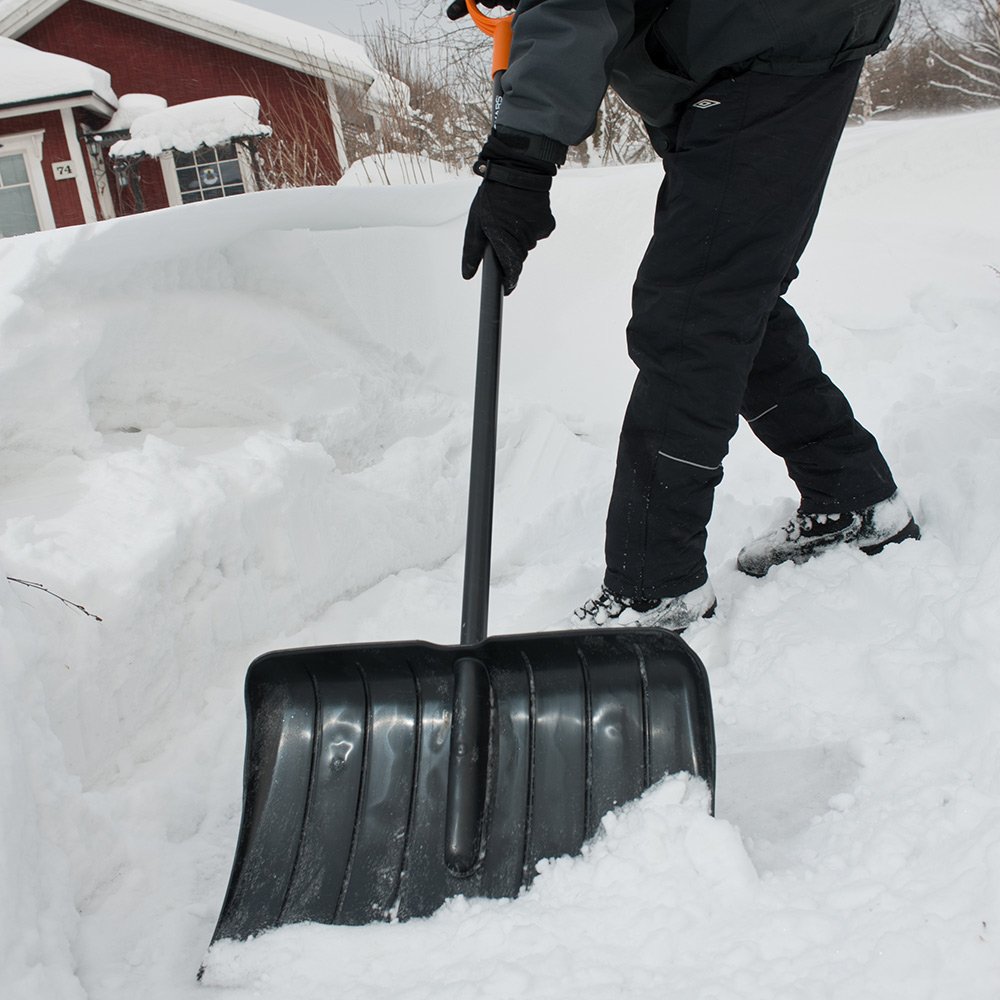 Лопата fiskars Solid 1026792