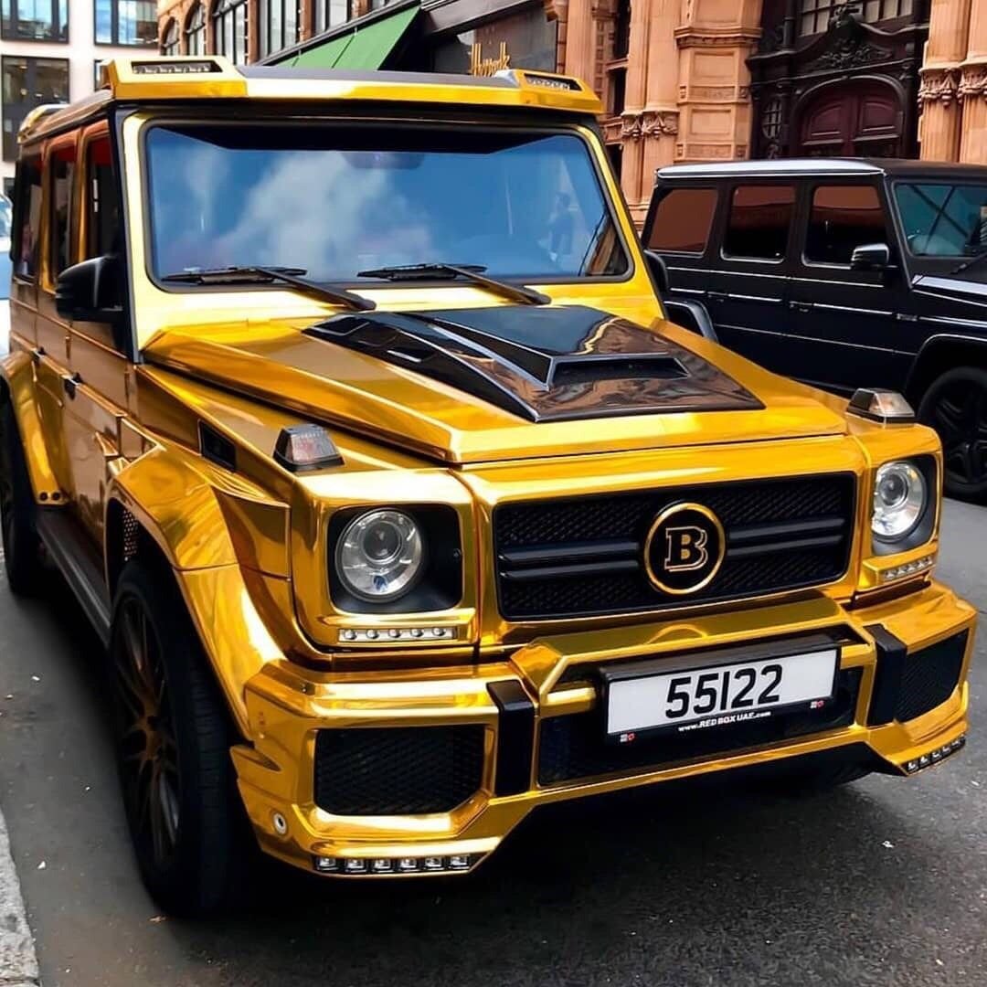 G63 AMG Brabus золотой