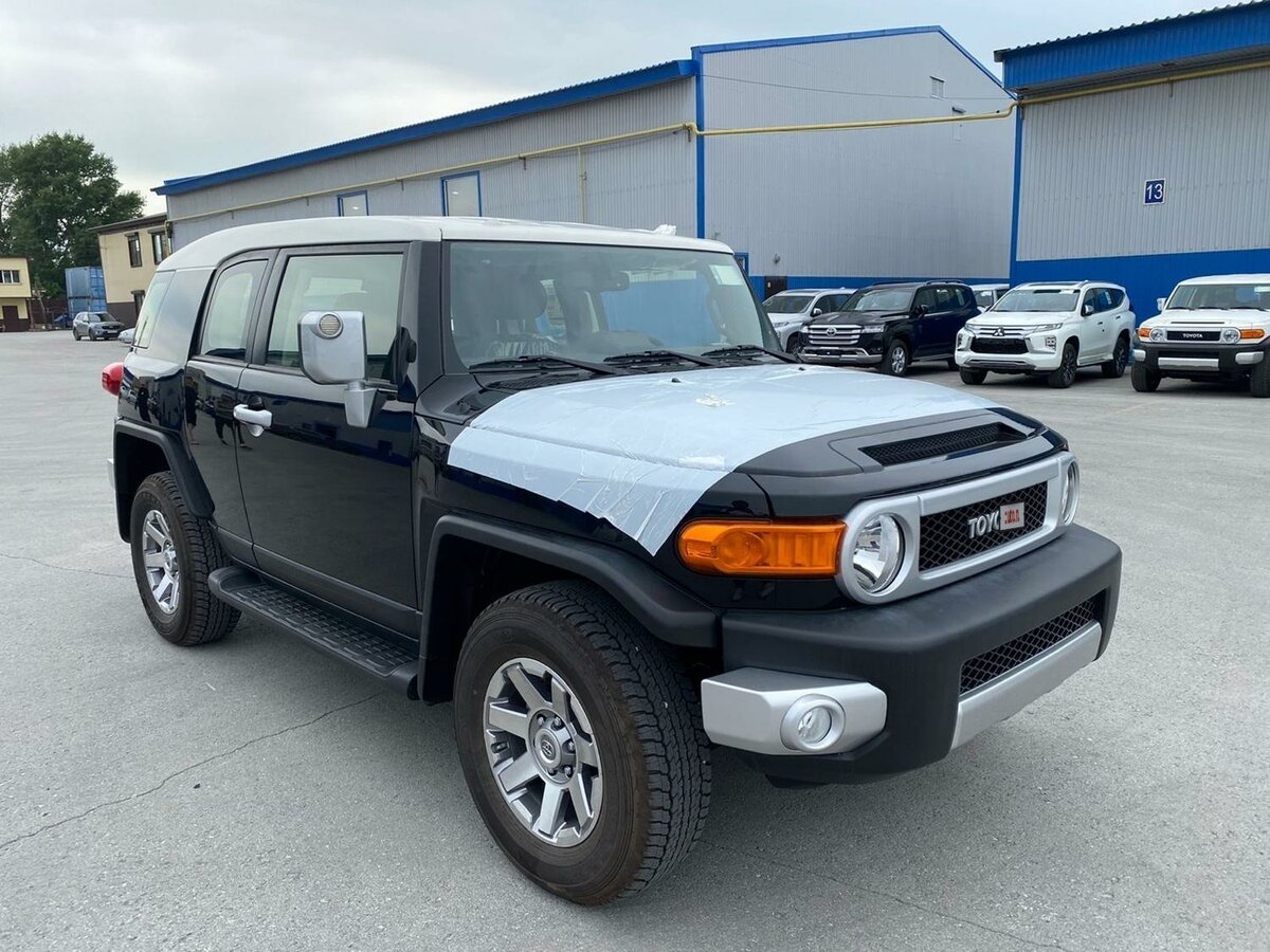 Toyota FJ Cruiser левый руль