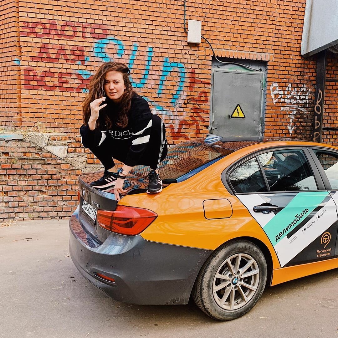 BMW 320i Делимобиль