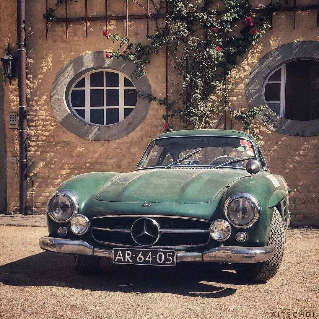 Мерседес Бенц 300sl ретро 1957г.