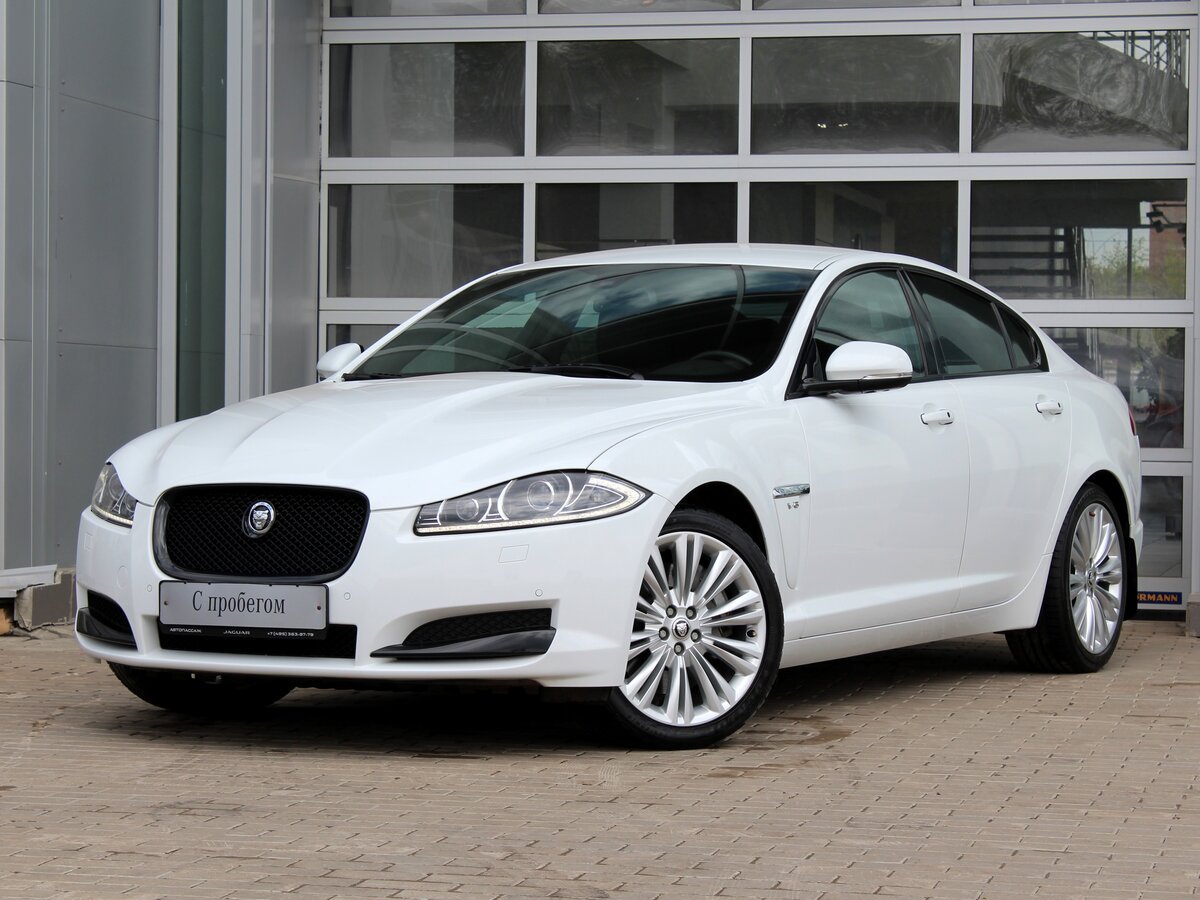 Jaguar XF седан