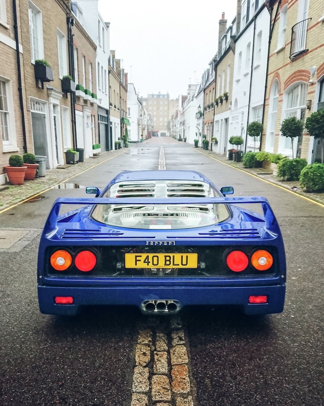 Мазерати f40
