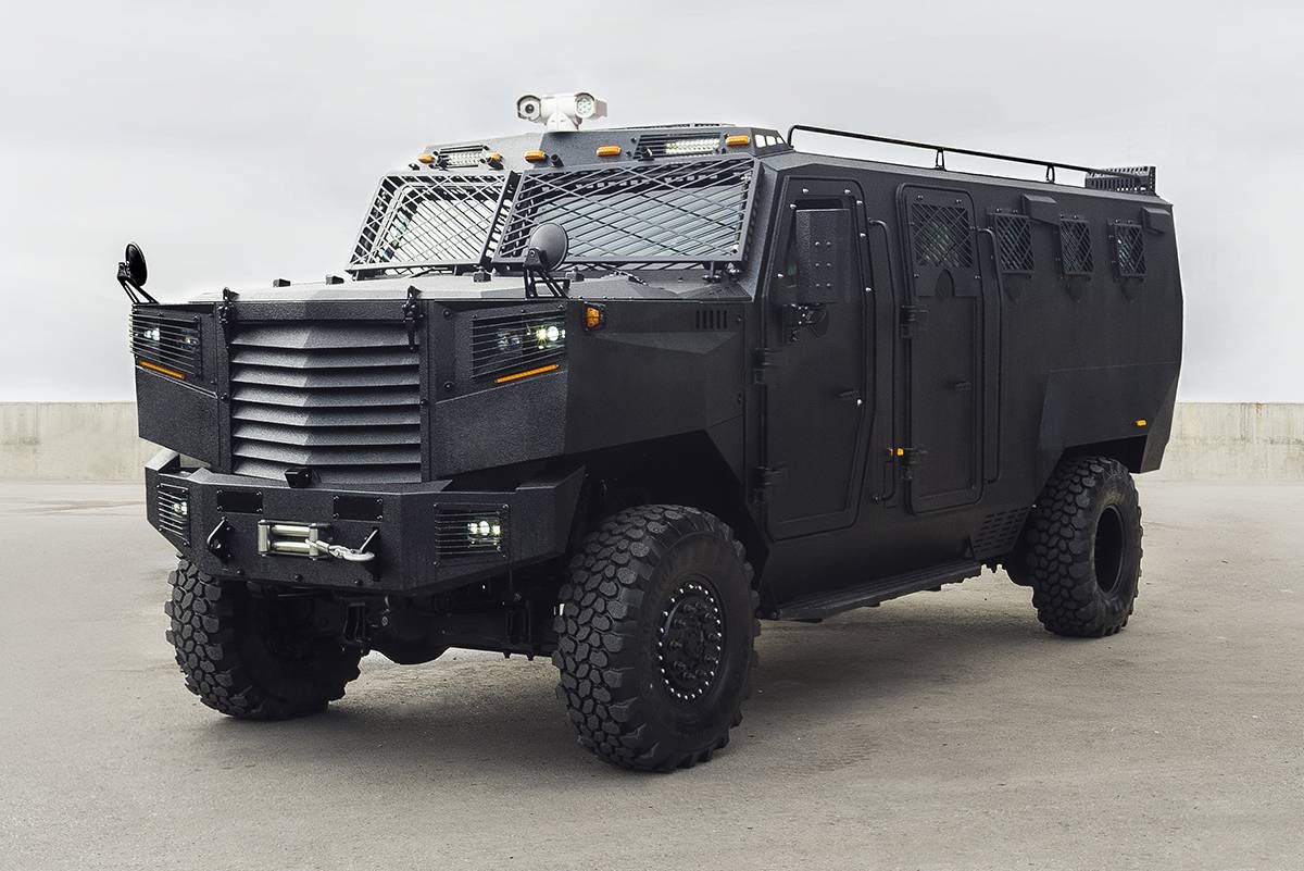 Inkas Superior APC AMEV 4x4