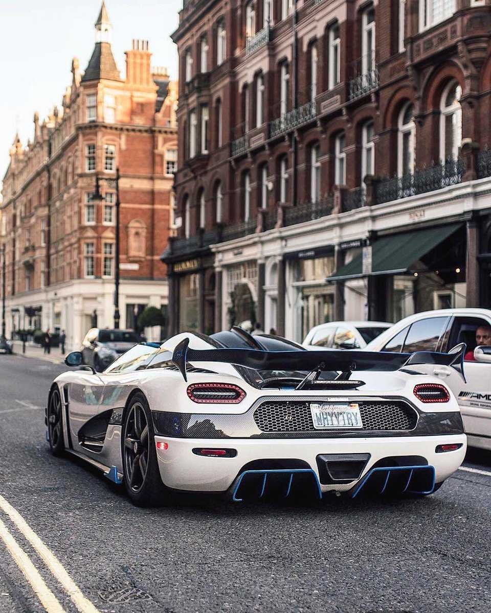 Кенигсегг Agera RS