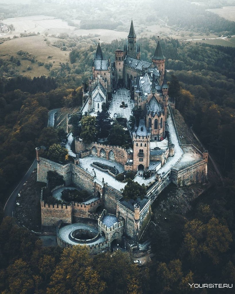 Замок-крепость Гогенцоллерн, Германия