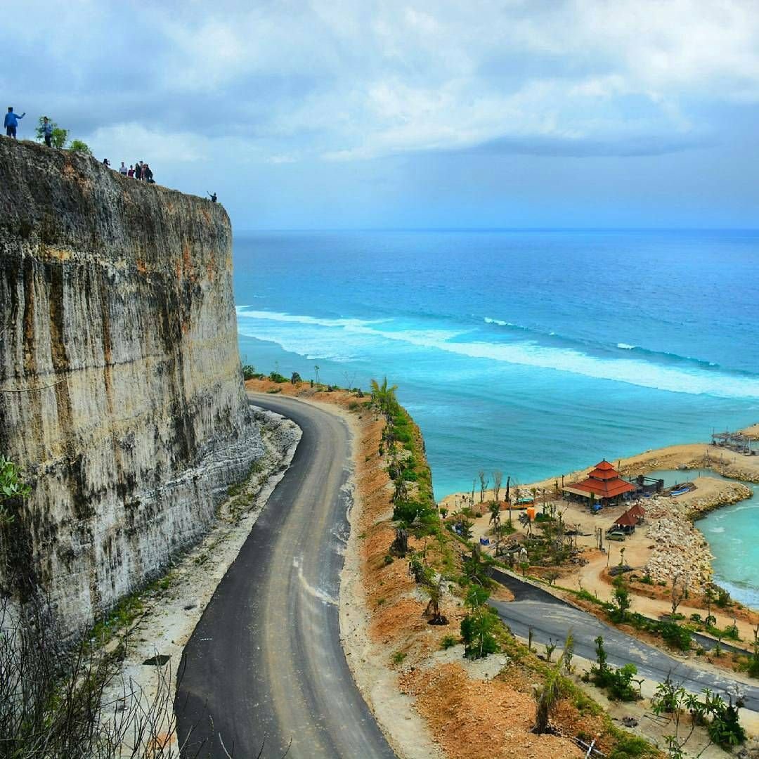 Пляж Меласти (Pantai Melasti)