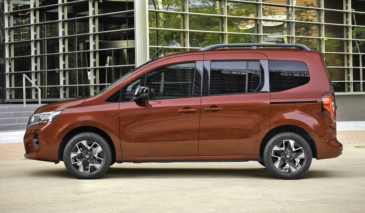 Nissan townstar интерьер