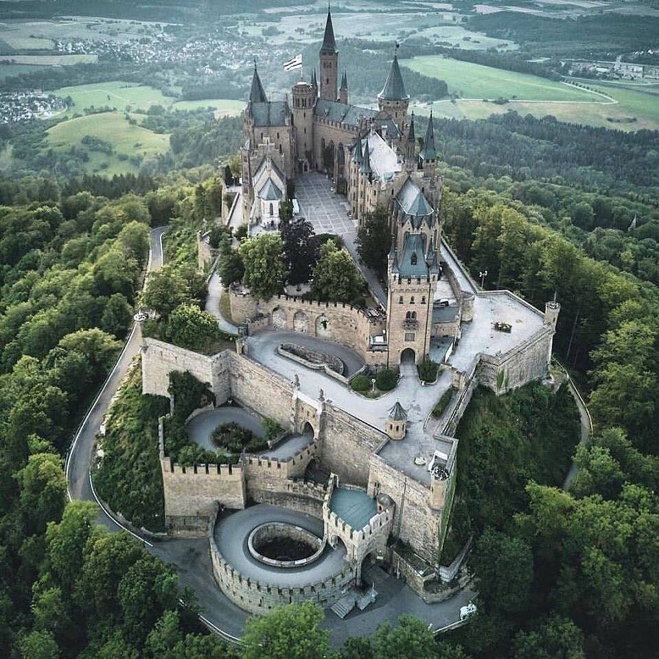 Замок Гогенцоллерн (Burg Hohenzollern)
