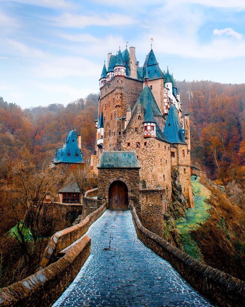 Замок Эльц Германия