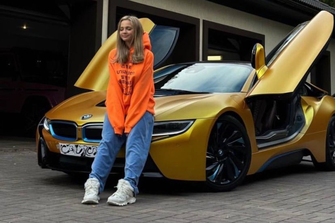 BMW i8 2022