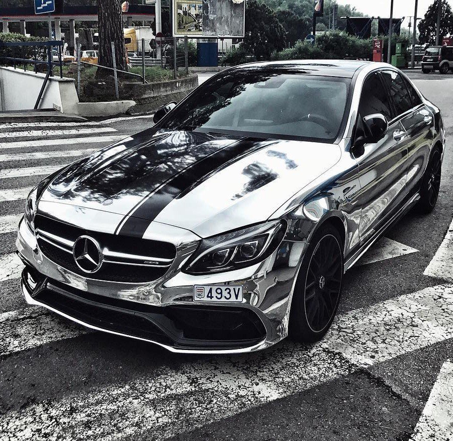 Mercedes AMG c63 золотой