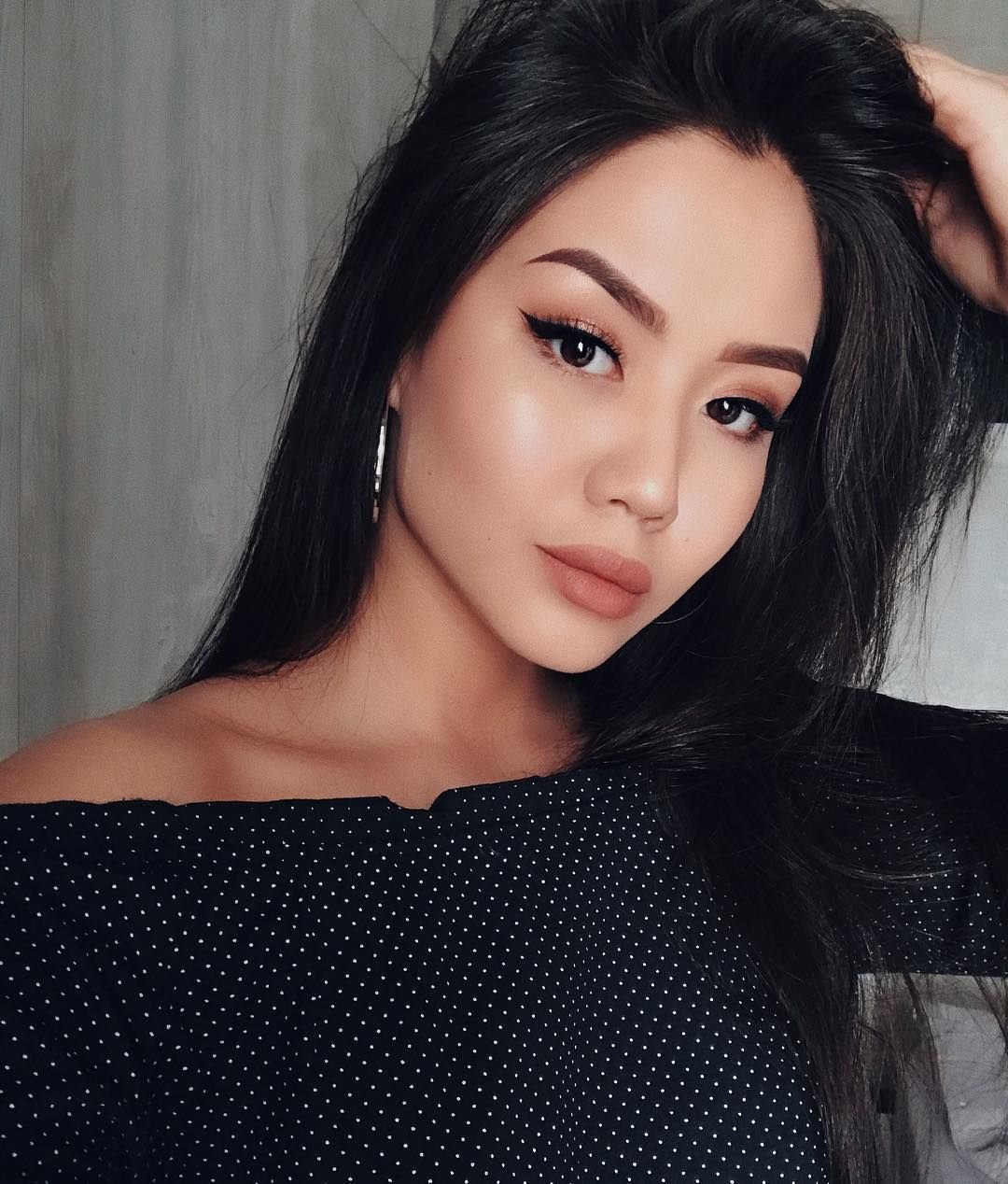 Айжан Ким
