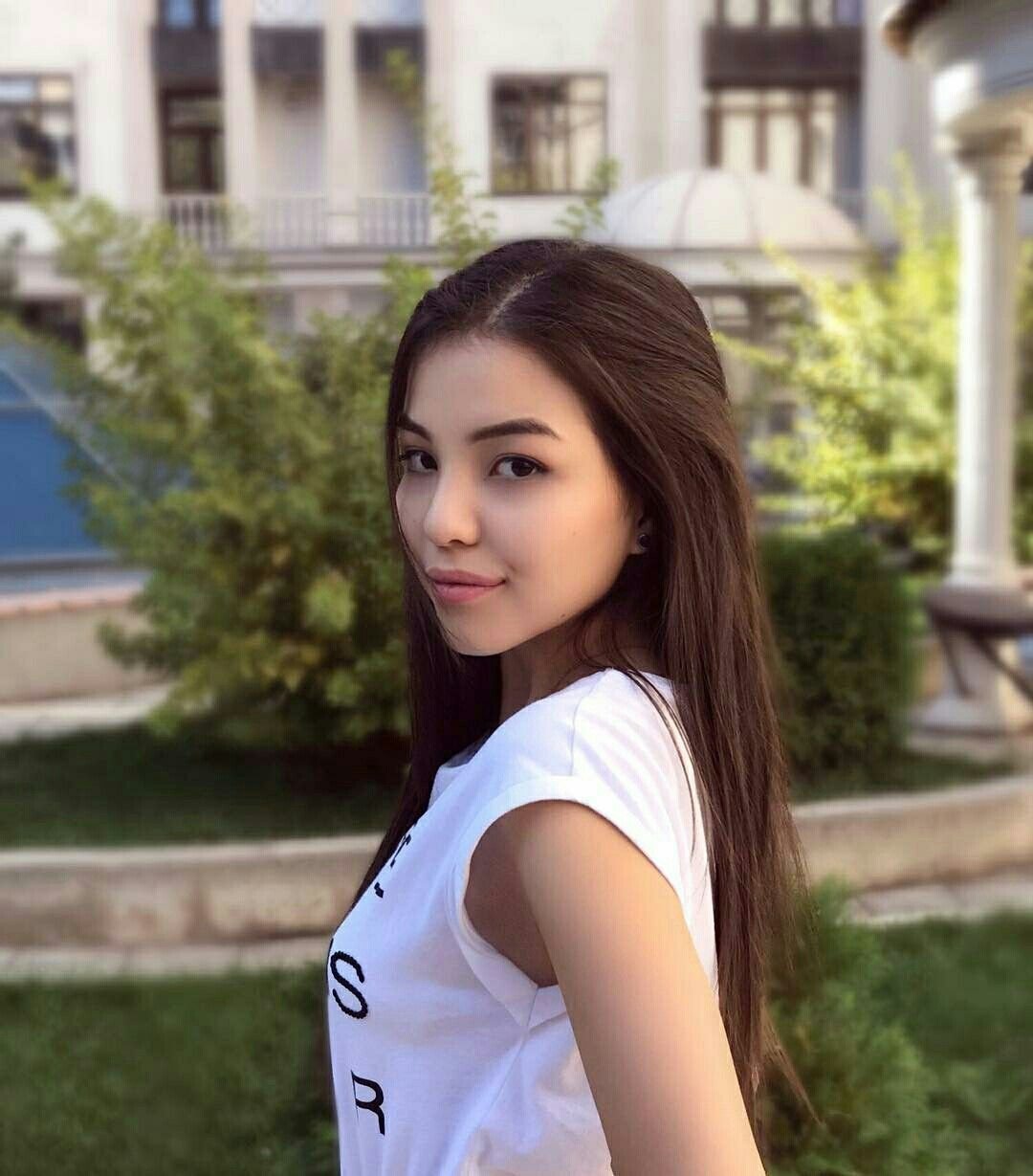 Студент кыздар