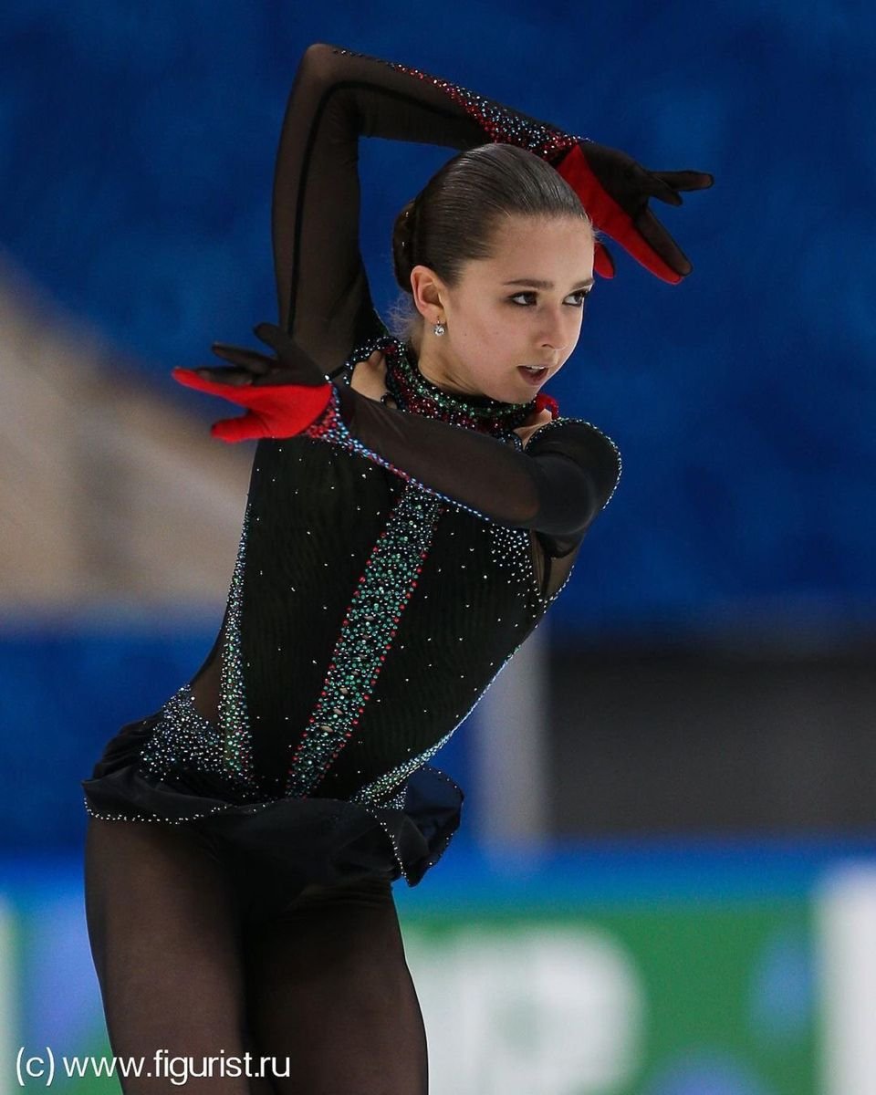Камила Валиева болеро