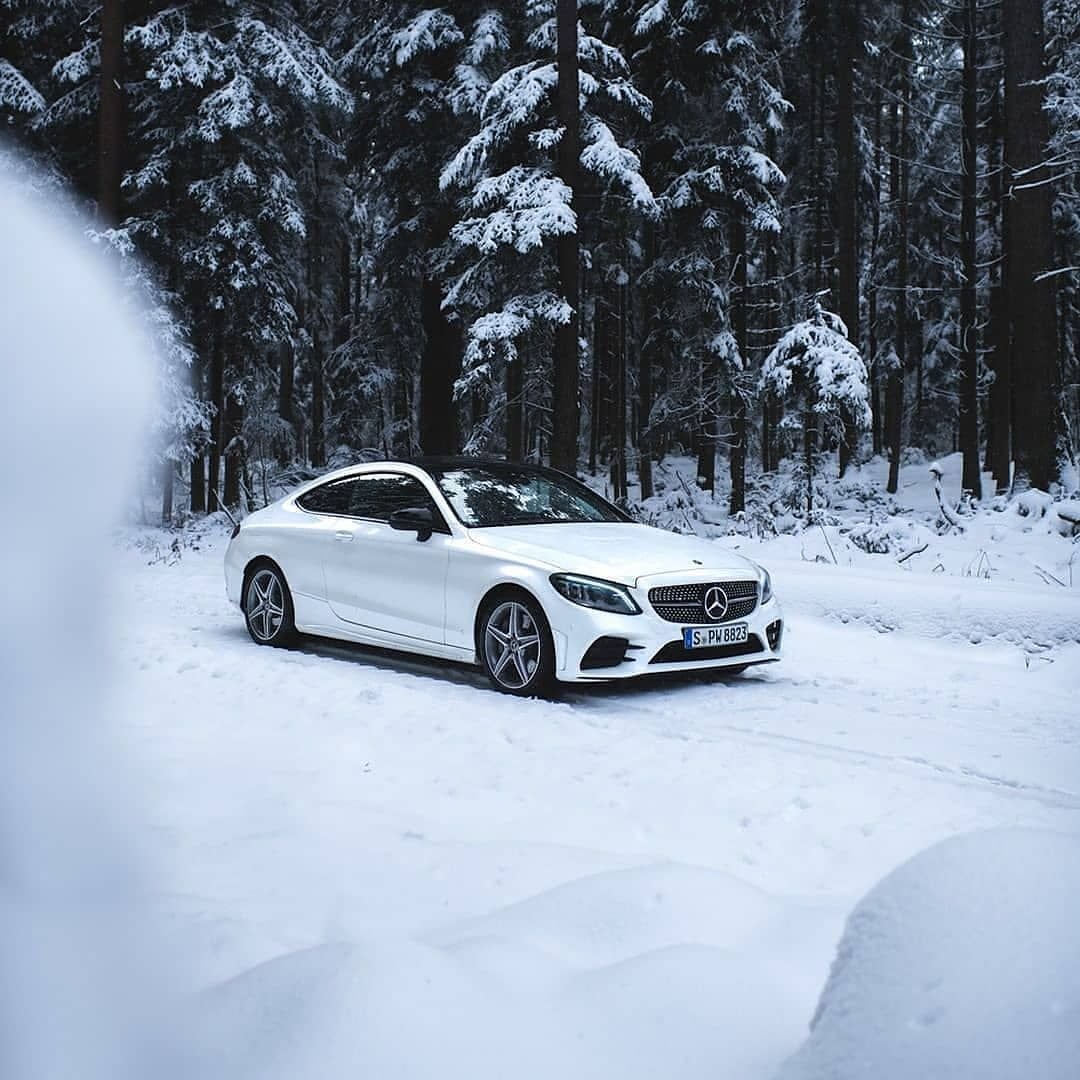 Машины со снегом Мерседес e200