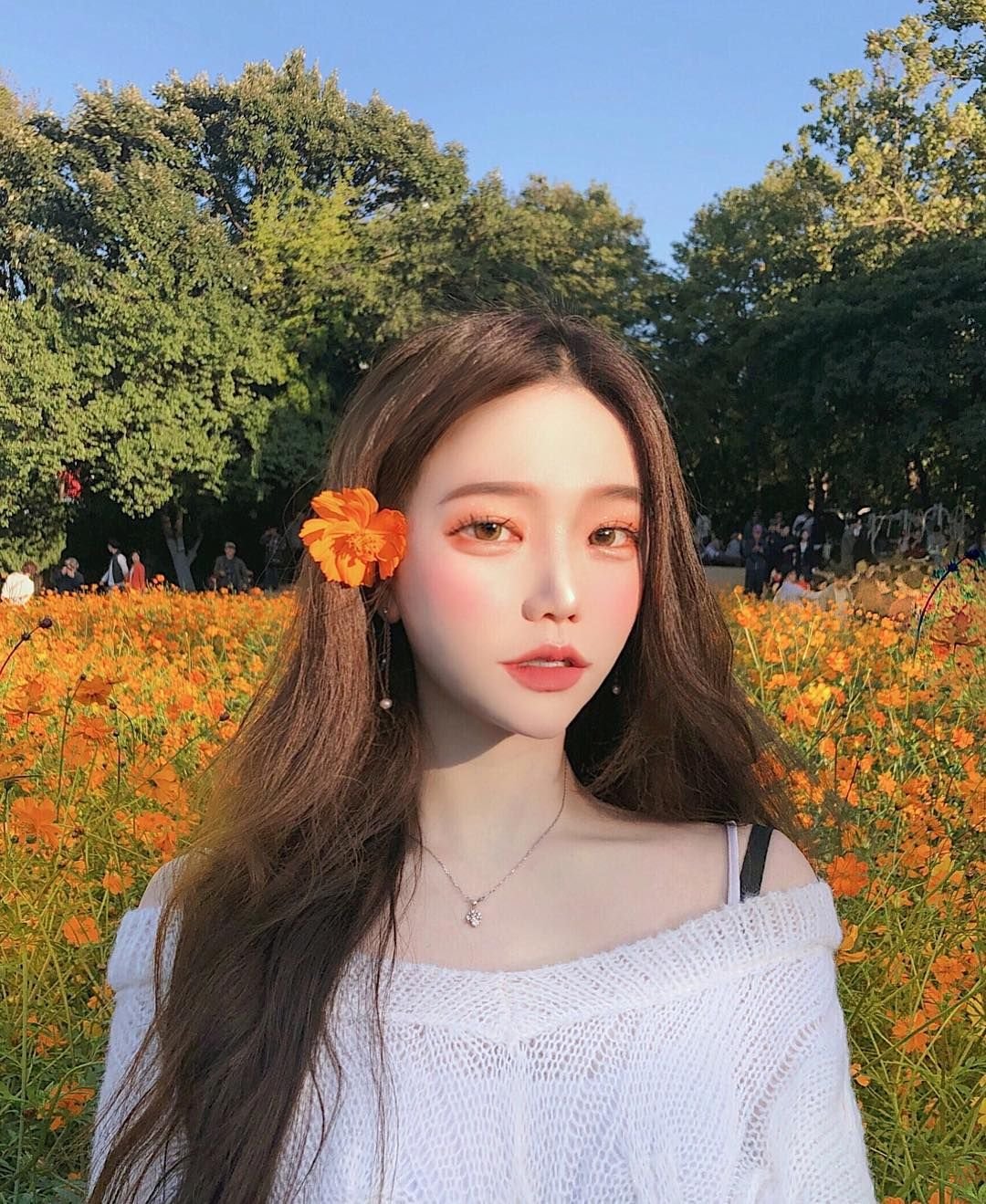 Улзанг герл