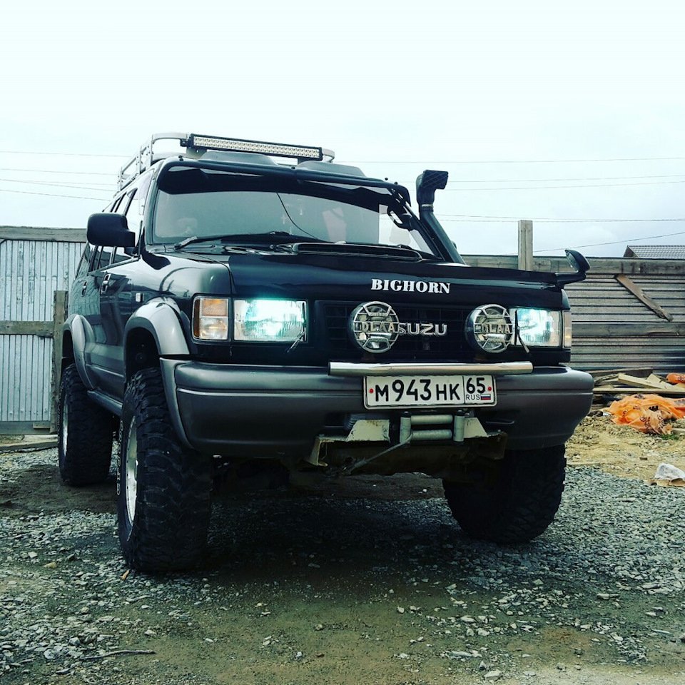 Isuzu Bighorn 1997