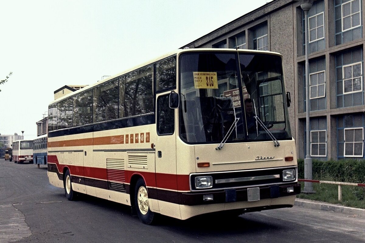 Икарус 254