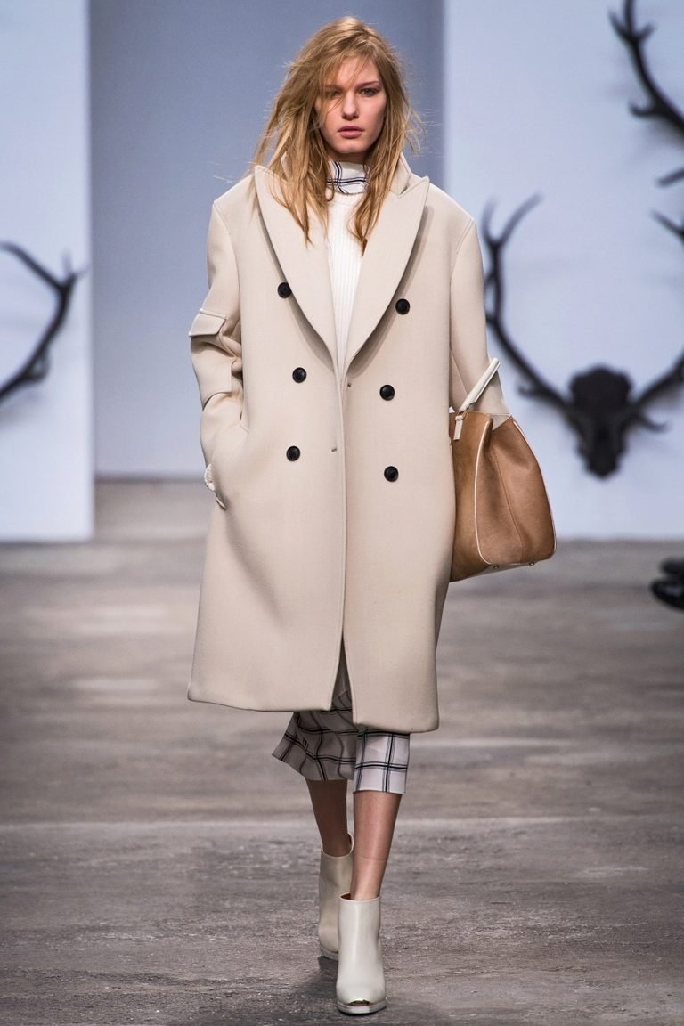 Пальто Trussardi оверсайз