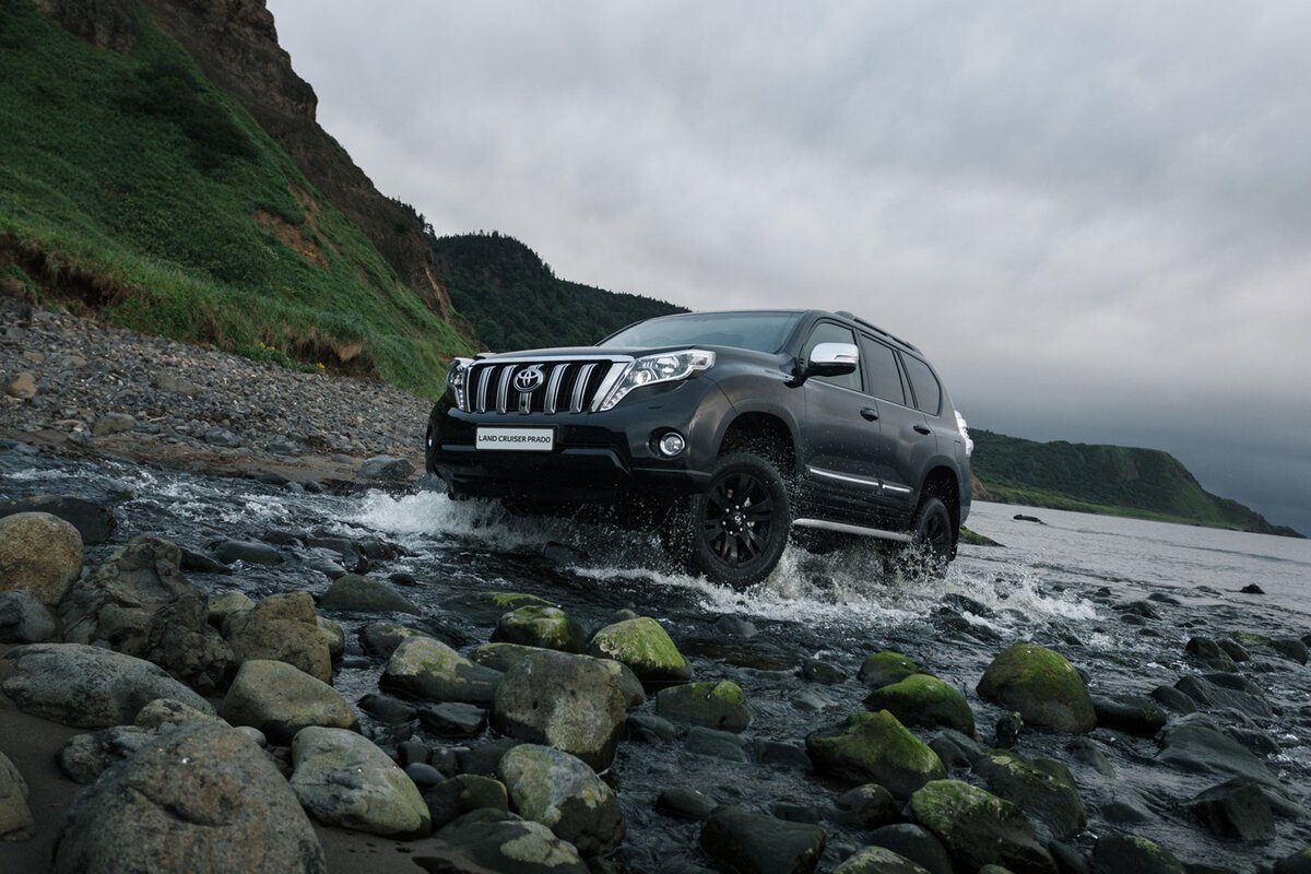 Toyota Land Cruiser Prado 2015