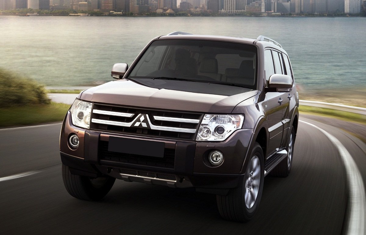 Mitsubishi Pajero IV