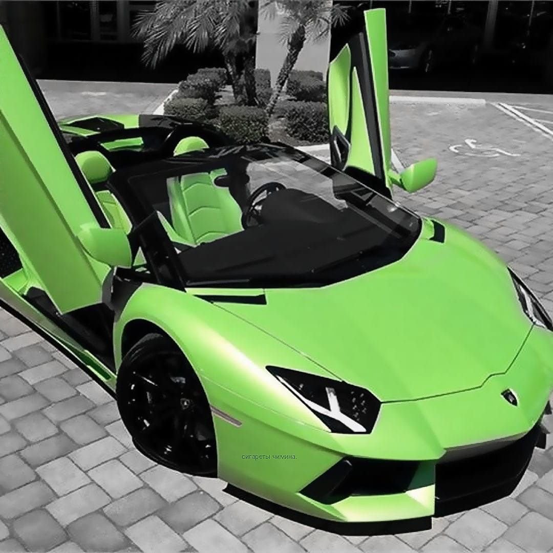 Lamborghini Aventador lp700-4 Green