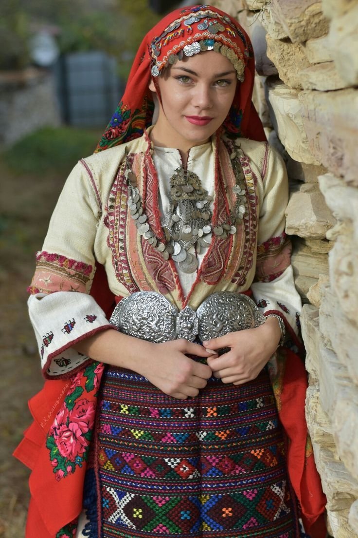 Македонцы (южнославянский народ)
