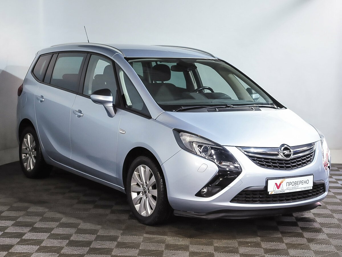 Opel Zafira c 2014