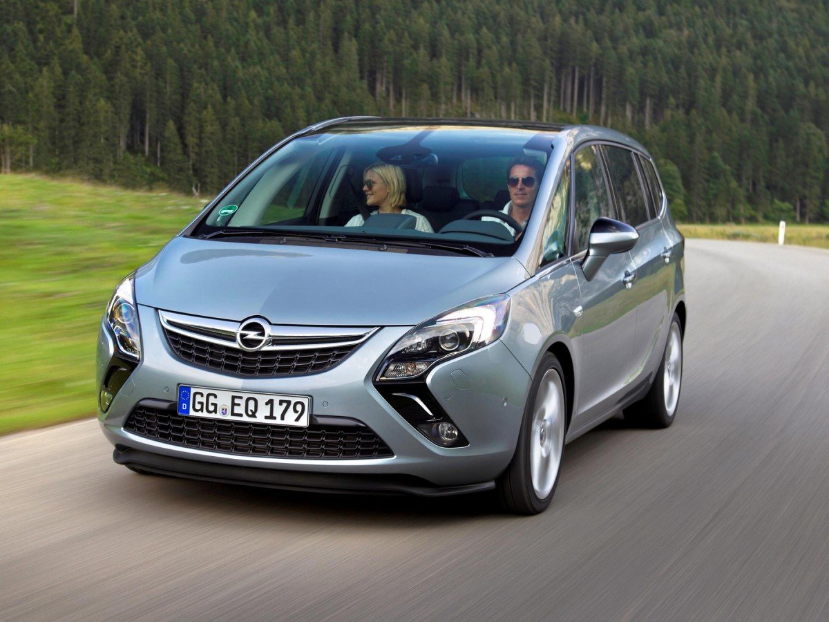 Opel Zafira Tourer 2012